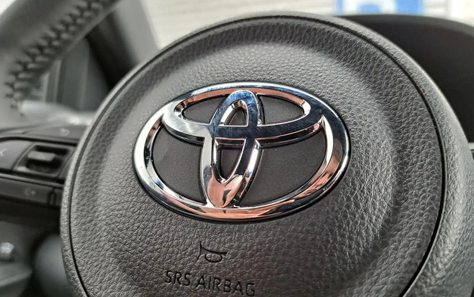 Toyota Yaris Cross cena 117500 przebieg: 1, rok produkcji 2024 z Mrozy małe 67